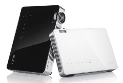 Projektor Qumi Q7 Plus